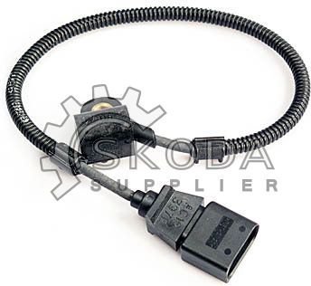 Snímač otáček hřídel vačkový 038957147G